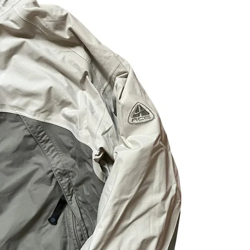 Vintage Nike ACG Storm Fit 3 Outer Layer Jacket Hooded Waterproof